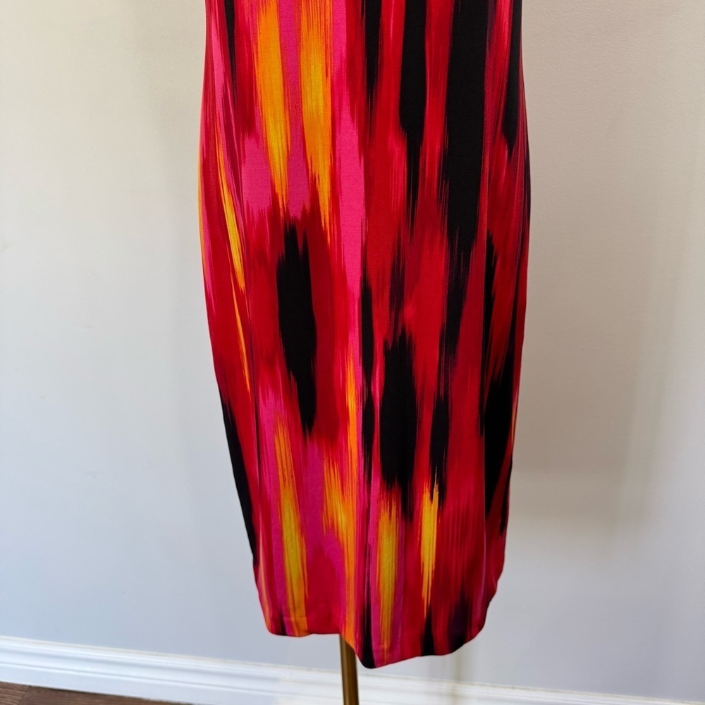 Carmen Marc Valvo Sheath Cocktail Dress Sz M Bright Knee Length Cap Sleeve EUC! - Picture 3 of 11